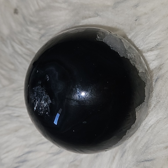 2.8 inch silk agate sphere - Picture 3 of 4